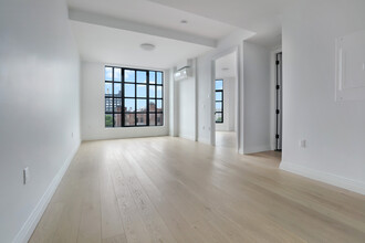 875 4th Ave in Brooklyn, NY - Building Photo - Building Photo