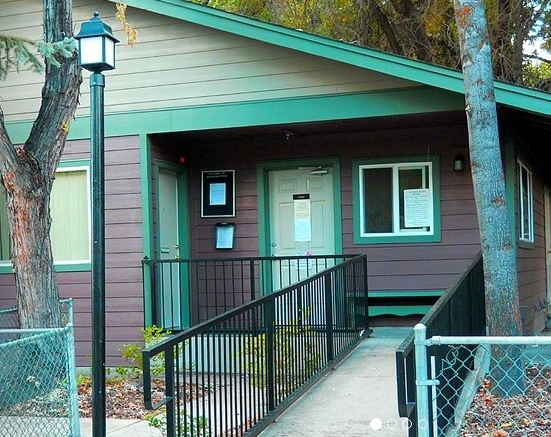 Meadowbrook Apartments in Susanville, CA - Building Photo