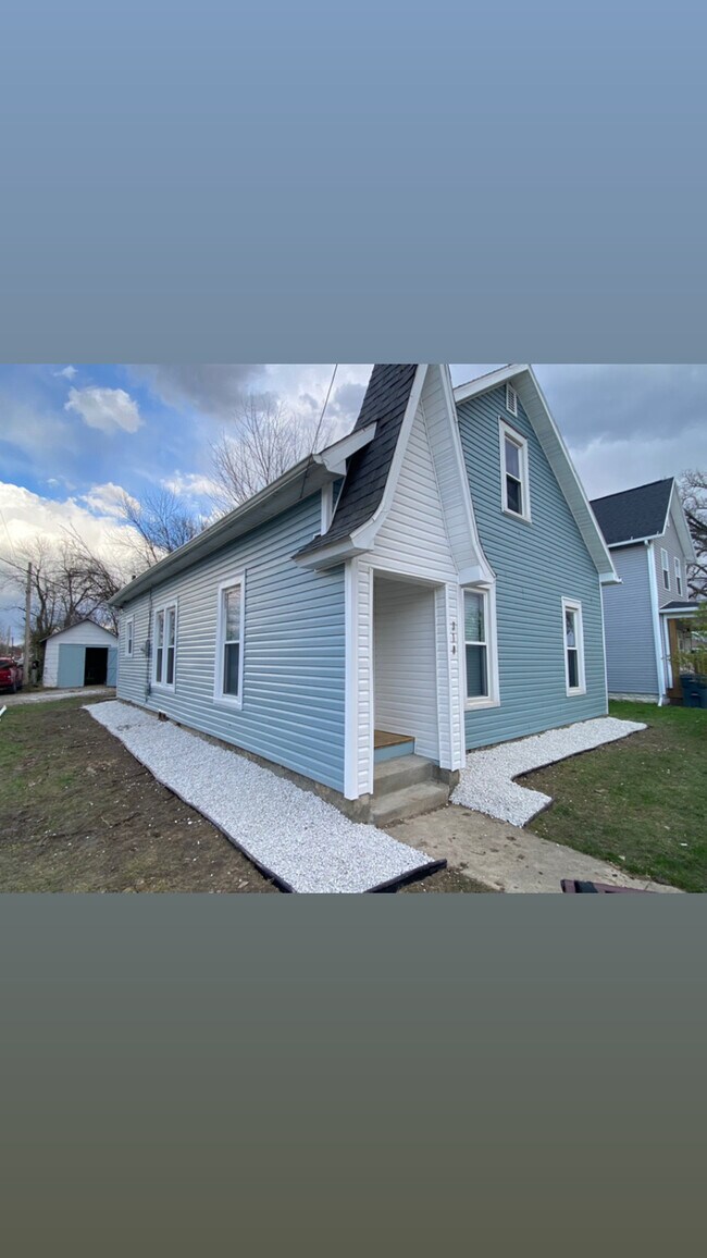 310 N Woodlawn Ave Rentals in Lima, OH