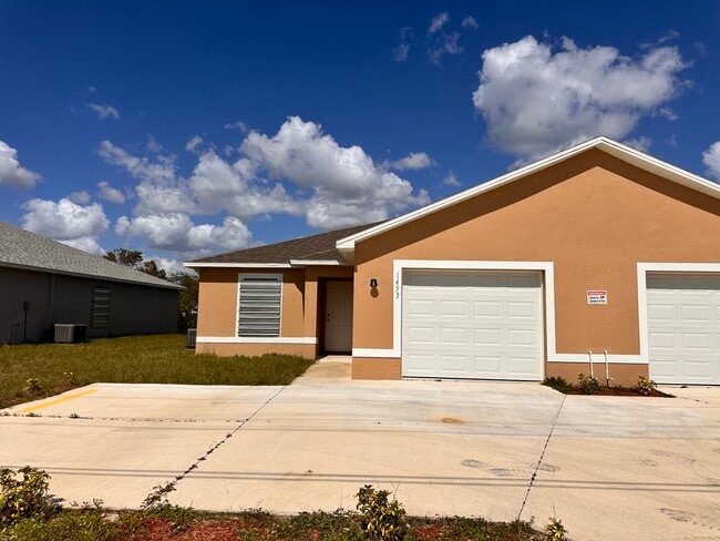 1453 SE 10th Terrace