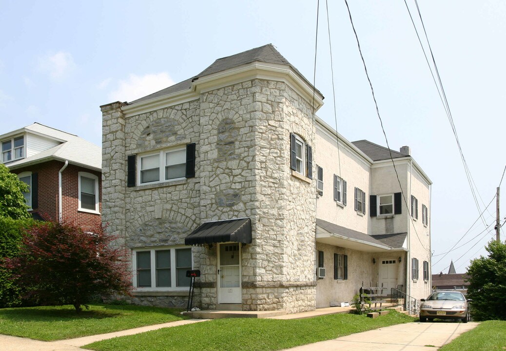 17 Downing Ave in Downingtown, PA - Building Photo