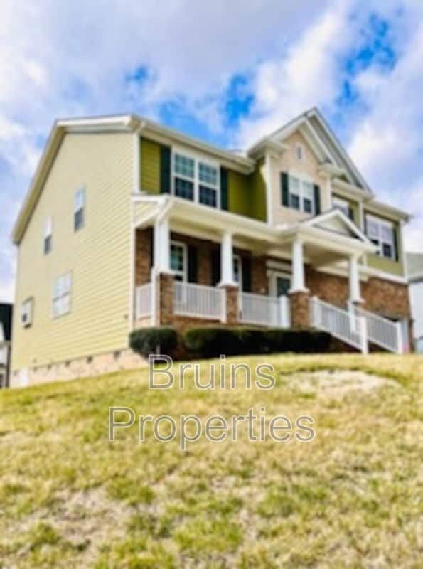 2324 Alderbrook Dr in High Point, NC - Building Photo - Building Photo