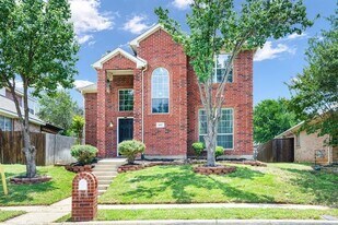 3900 Braxton Ln in Flower Mound, TX - Building Photo