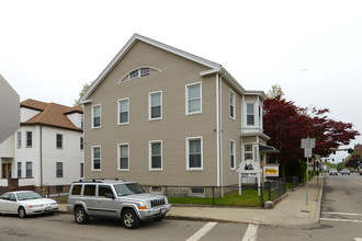 550 County St in New Bedford, MA - Foto de edificio - Building Photo