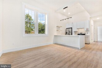 2300 W 17th St in Wilmington, DE - Building Photo - Building Photo