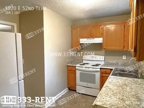 9020 E 52 Terrace in Kansas City, MO - Building Photo - Building Photo