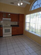 812 Wilderness Way in Newport News, VA - Building Photo - Building Photo