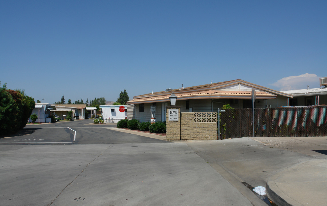 Safari Mobile Lodge in El Cajon, CA - Building Photo