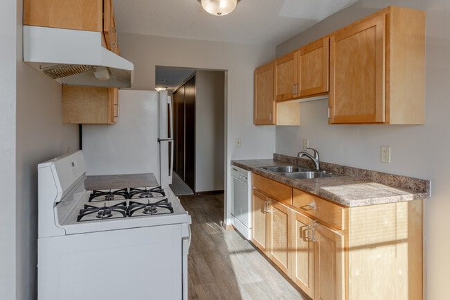 Twin Lakes Apartments in Robbinsdale, MN - Foto de edificio - Interior Photo