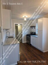704 S Toledo Ave in Tulsa, OK - Building Photo - Building Photo