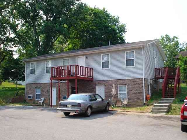 1325 Virginia Ave in Cookeville, TN - Foto de edificio - Building Photo