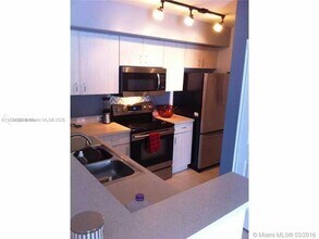 11155 SW 5th Pl in Pembroke Pines, FL - Building Photo - Building Photo