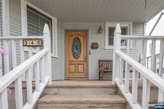 346 Cleveland Ave in Hasbrouck Heights, NJ - Building Photo - Building Photo