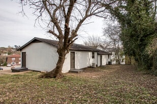 2330 Oak Ct, Unit 2328