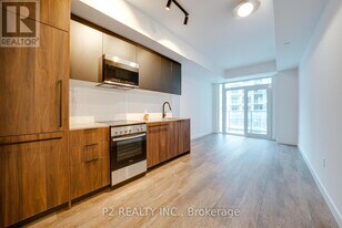 1635 Military Trail in Toronto, ON - Building Photo