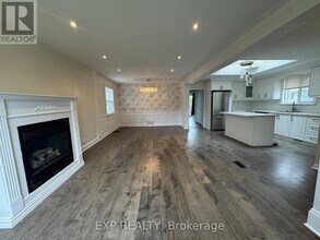 97 Central Park Blvd N in Oshawa, ON - Building Photo - Building Photo