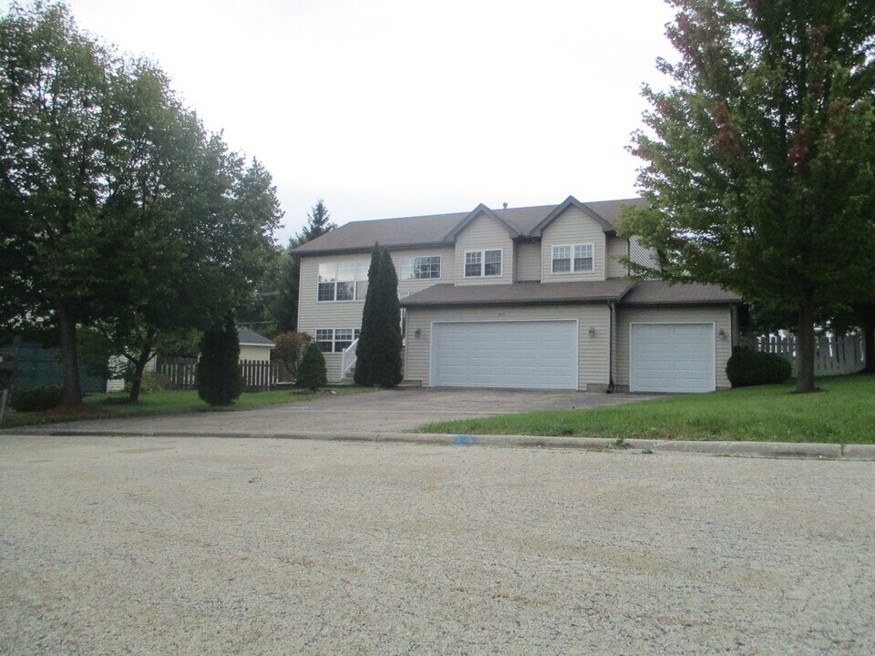412 Galvin Pkwy Photo