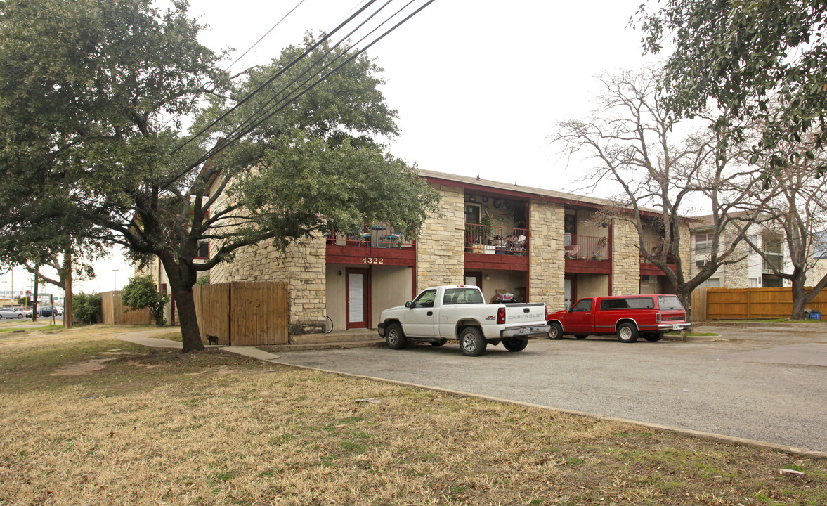 Gillis Square Apartments in Austin, TX - Foto de edificio