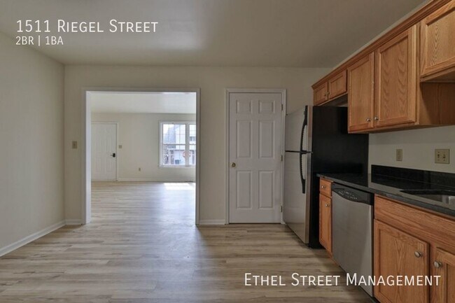 1511 Riegel St in Hellertown, PA - Building Photo - Building Photo