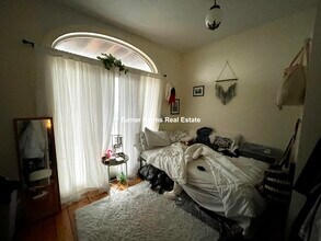 53 Lawn St, Unit 2 in Boston, MA - Building Photo - Building Photo