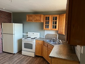 1218 McCullough Pike in Clarksville, IN - Building Photo - Building Photo