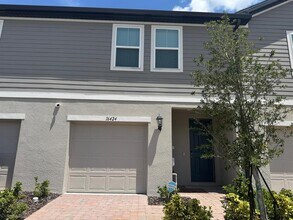 16424 Happy Eagle Dr in Four Corners, FL - Building Photo - Building Photo