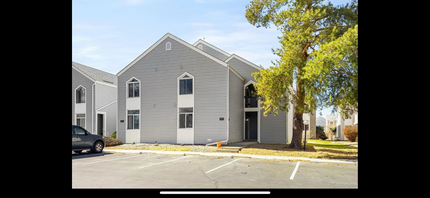 3315 S Monaco Pky, Unit Monaco Place in Denver, CO - Building Photo - Building Photo