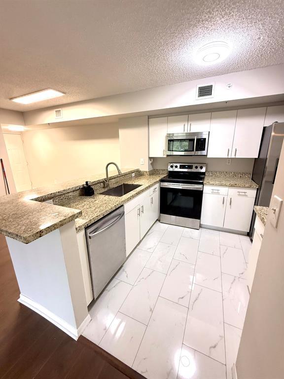 2600 S University Dr, Unit 224 in Davie, FL - Building Photo - Building Photo