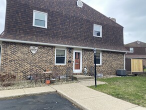 2530 Bristol Ter, Unit Building #17 in St. Joseph, MI - Building Photo - Building Photo