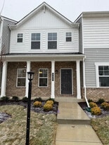 235 Greenpark Rd in Sandston, VA - Building Photo