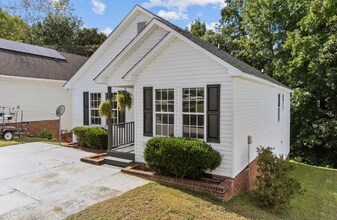 4505 Woodlawn Dr in Raleigh, NC - Building Photo - Building Photo