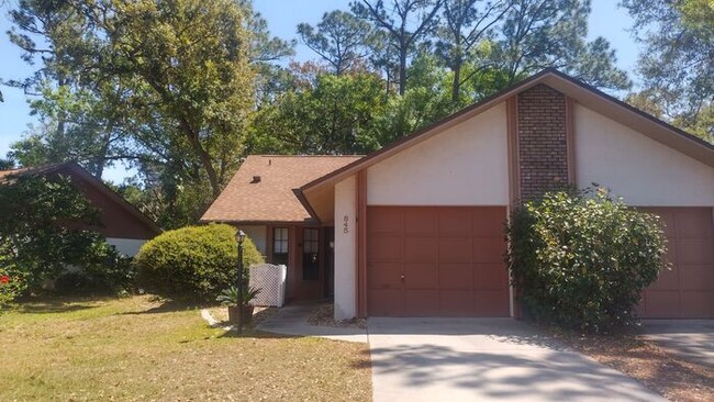property at 845 Stonybrook Cir