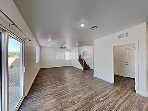 712 Sienna Rising Dr in North Las Vegas, NV - Building Photo - Building Photo