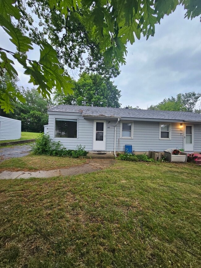 915 Getty St in Elgin, IL - Building Photo - Building Photo