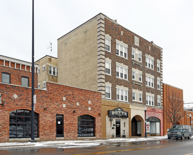 EDINGER APARTMENTS in Wyandotte, MI - Building Photo - Building Photo