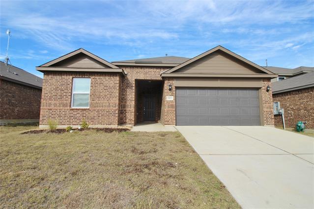 913 Mallorie Ln in Ferris, TX - Building Photo