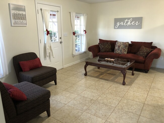 342 Thurston School Rd, Unit 342 B
