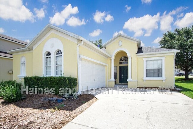 property at 546 Pineloch Dr