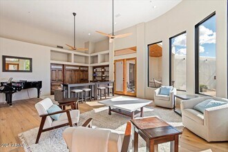 9735 E Cortez St in Scottsdale, AZ - Building Photo - Building Photo