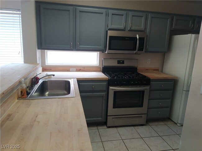 property at 508 Edgefield Ridge Pl