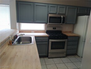 508 Edgefield Ridge Pl in Henderson, NV - Building Photo - Building Photo