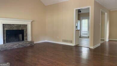 304 Queensbury Walk in Acworth, GA - Building Photo - Building Photo