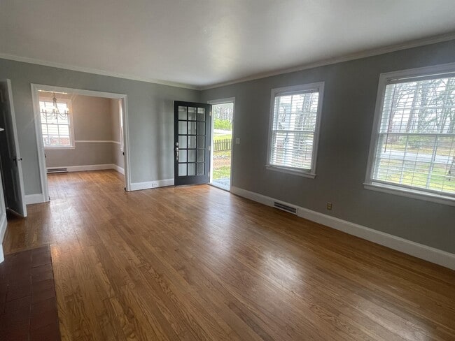 911 Cherokee Ln in Signal Mountain, TN - Building Photo - Building Photo