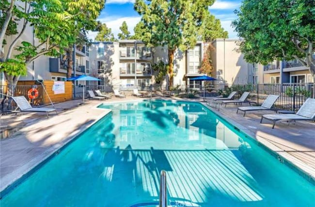 4860 Rolando Ct in San Diego, CA - Building Photo - Building Photo