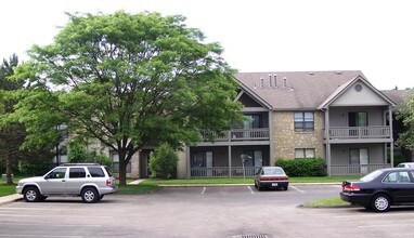 Greystone Manor in Columbus, OH - Foto de edificio - Building Photo