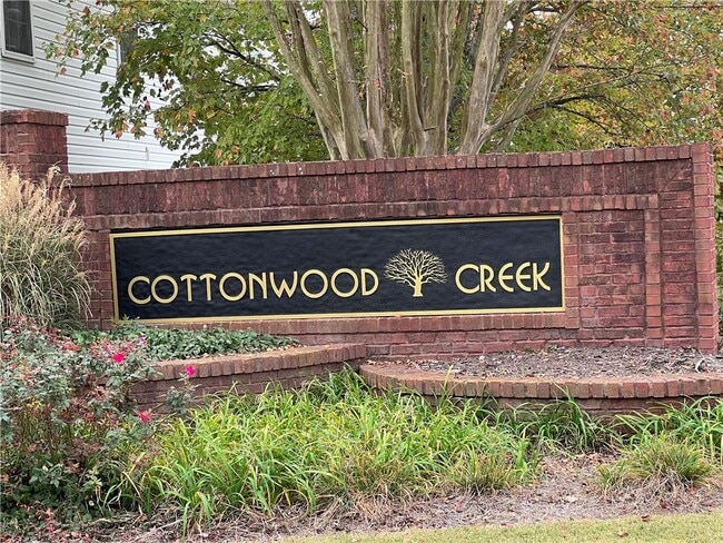 224 Cottonwood Creek Cir in Canton, GA - Building Photo - Building Photo