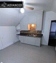 3251 N 28th St in Milwaukee, WI - Building Photo - Building Photo
