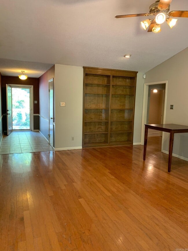 2314 Peach Tree Dr in Little Rock, AR - Building Photo - Building Photo