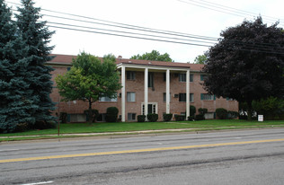 910 E. Jolly Rd. #1-12 Apartments