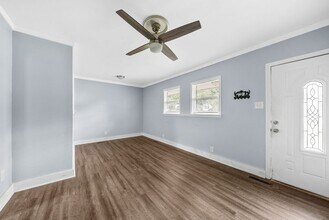 733 Monroe St in Clarksville, TN - Building Photo - Building Photo